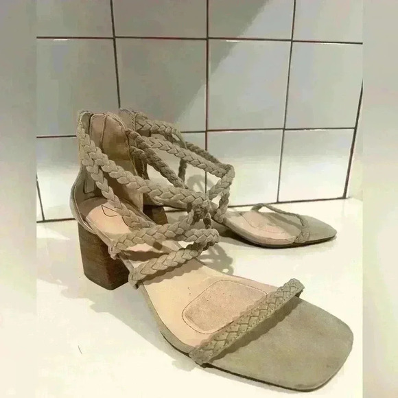 NWOB Joie Felina Block Heel Suede Like Cream Color Sandals- Size 7.5- NWT - Picture 2 of 8